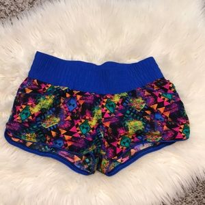 Swim shorts/ Board shorts